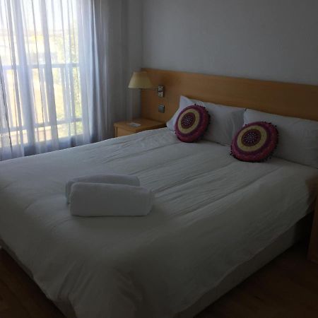 Apartment Close To Airport, Ifema Madrid Buitenkant foto