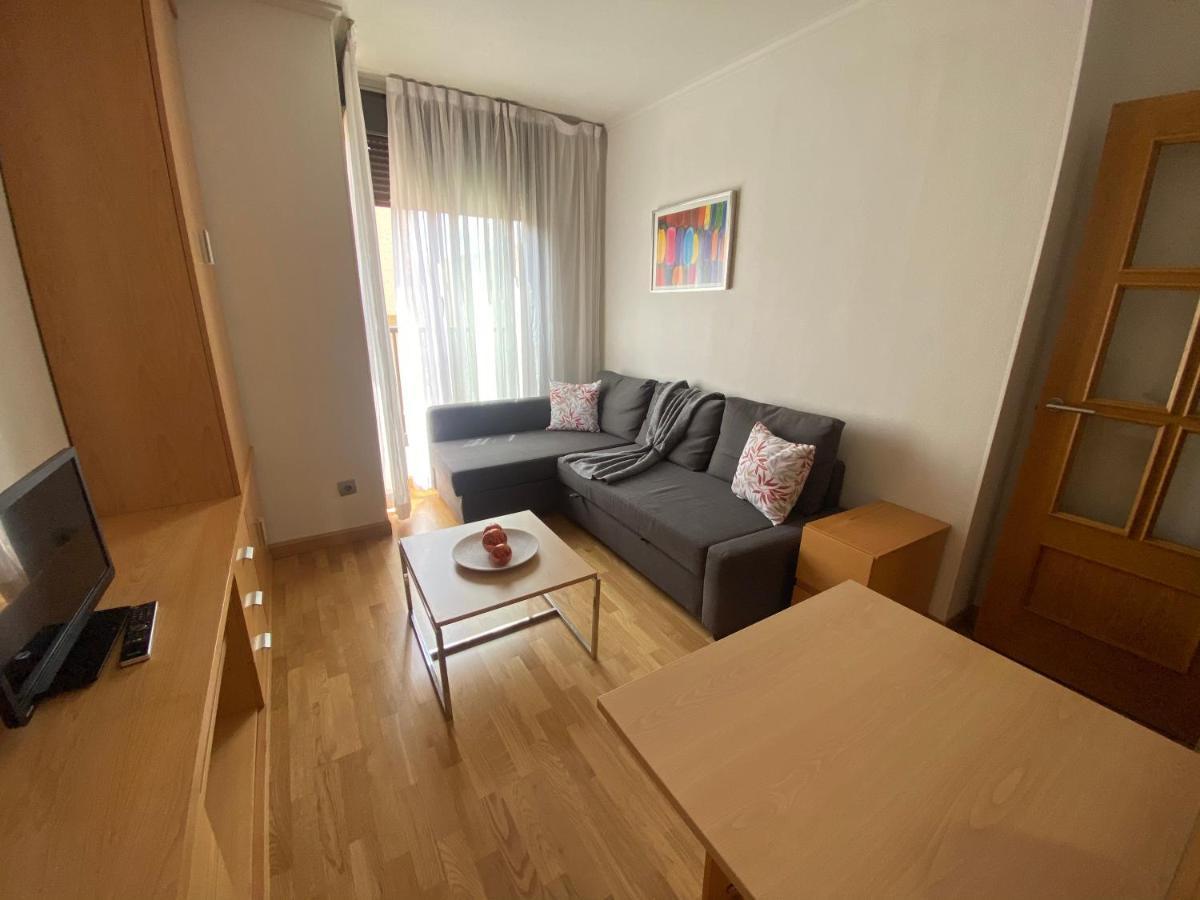 Apartment Close To Airport, Ifema Madrid Buitenkant foto