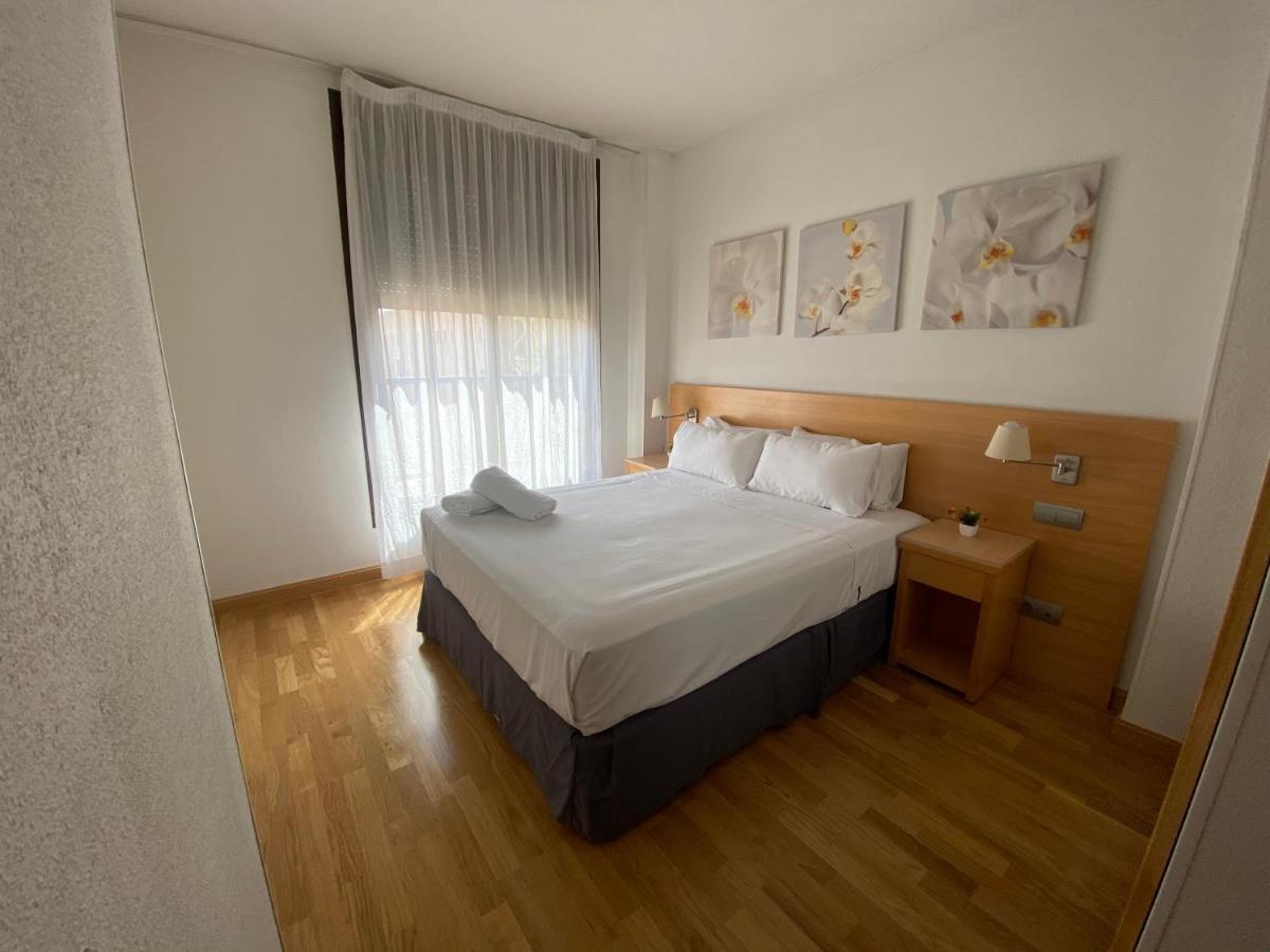 Apartment Close To Airport, Ifema Madrid Buitenkant foto