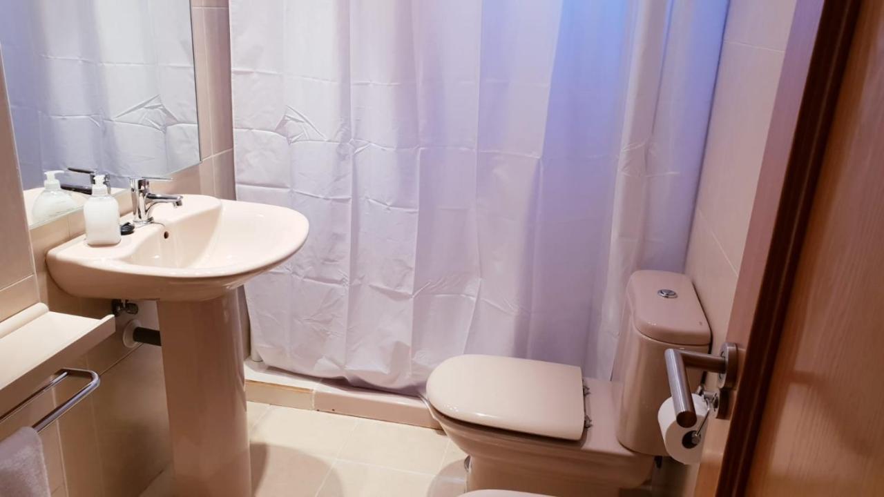 Apartment Close To Airport, Ifema Madrid Buitenkant foto